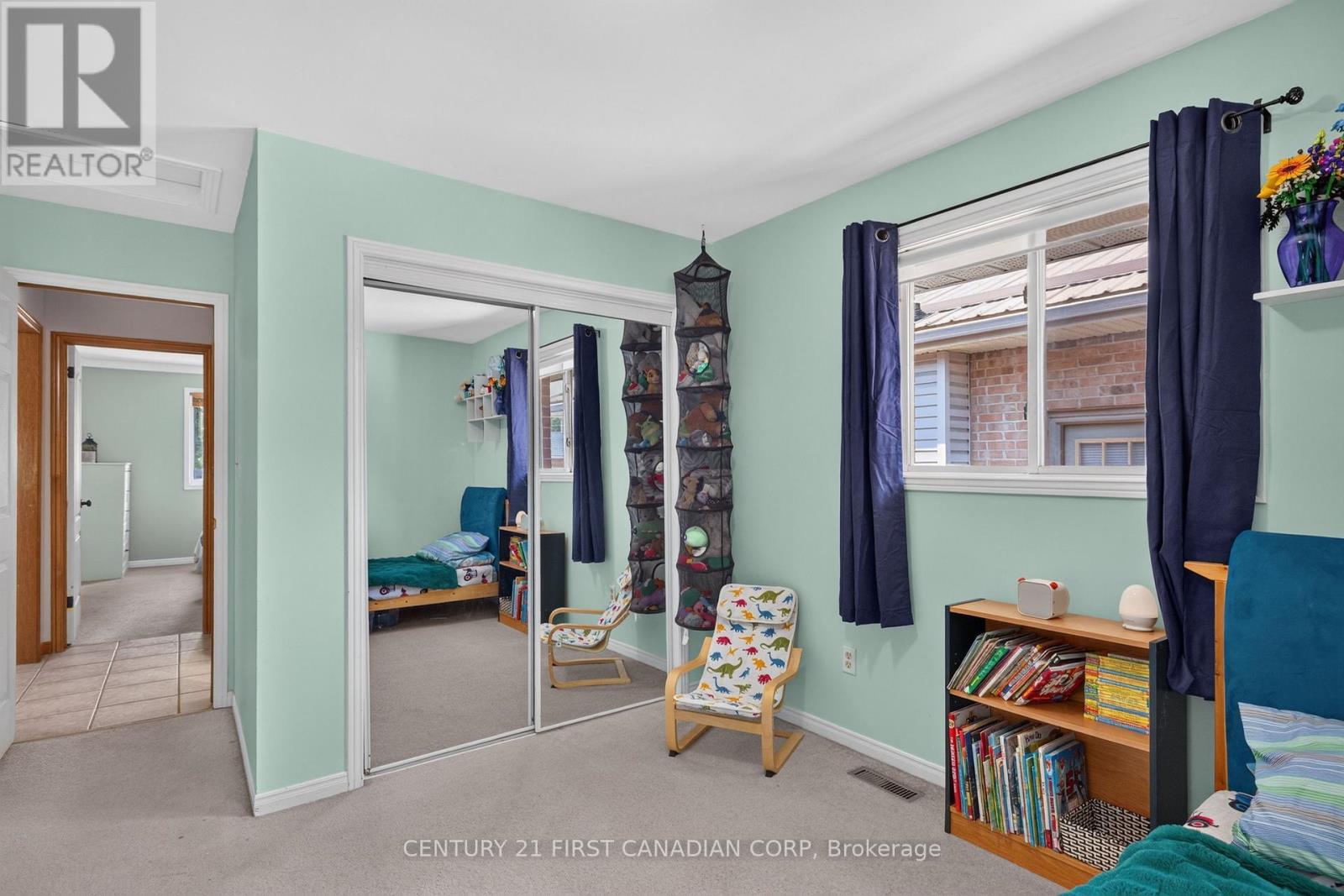 33 OLDEWOOD CRESCENT - 21