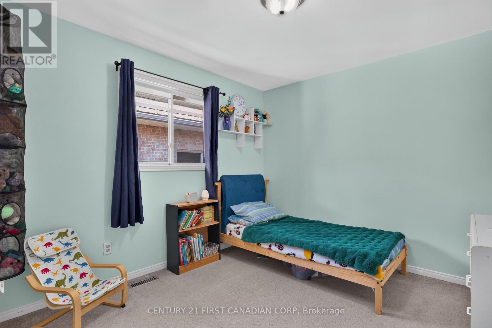 33 OLDEWOOD CRESCENT - 20