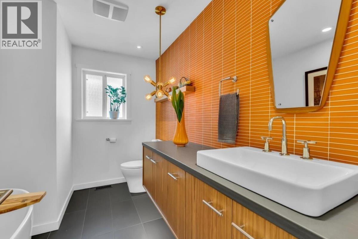 5065 WILSON DRIVE, Tsawwassen