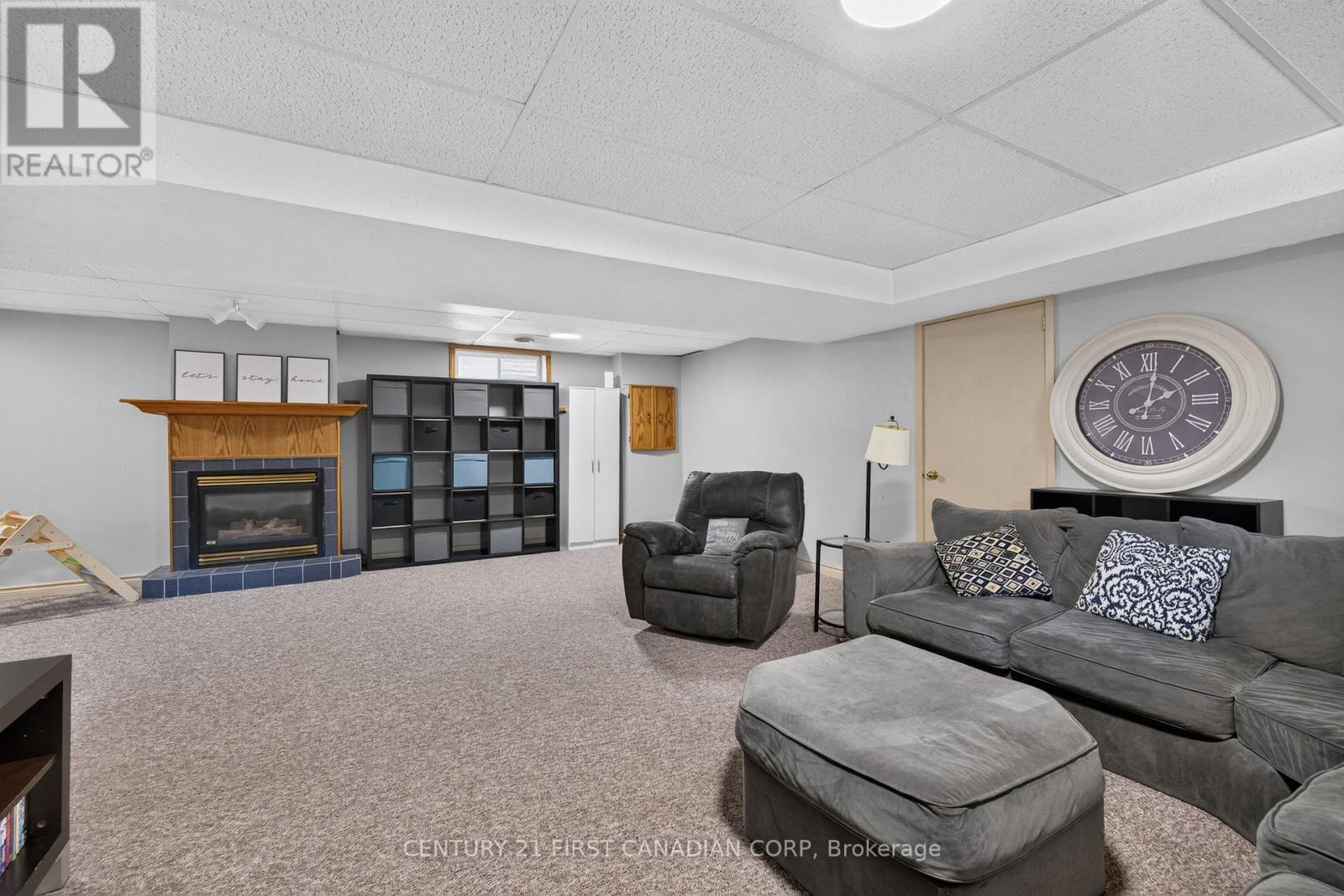 33 OLDEWOOD CRESCENT - 30