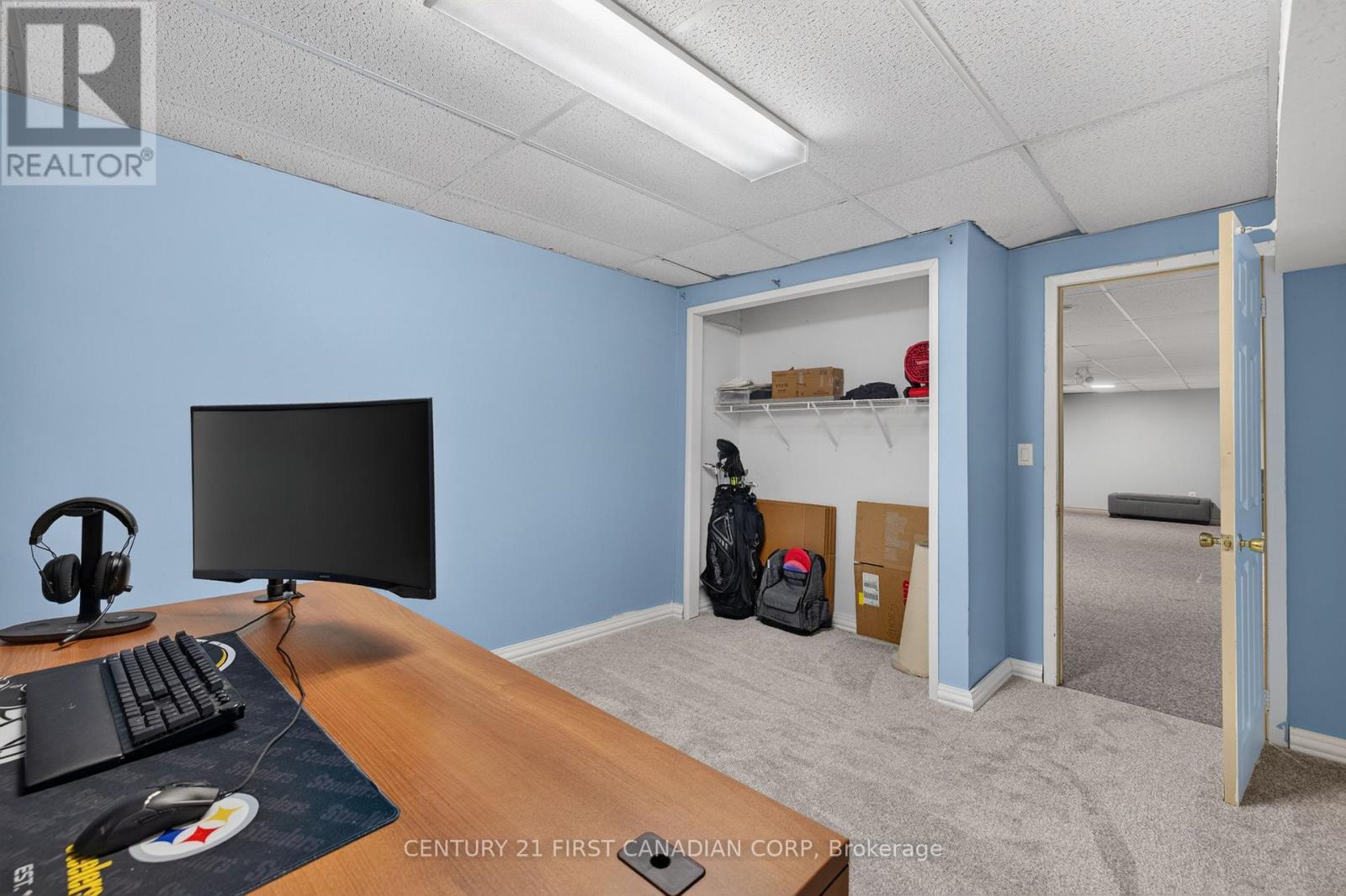33 OLDEWOOD CRESCENT - 33