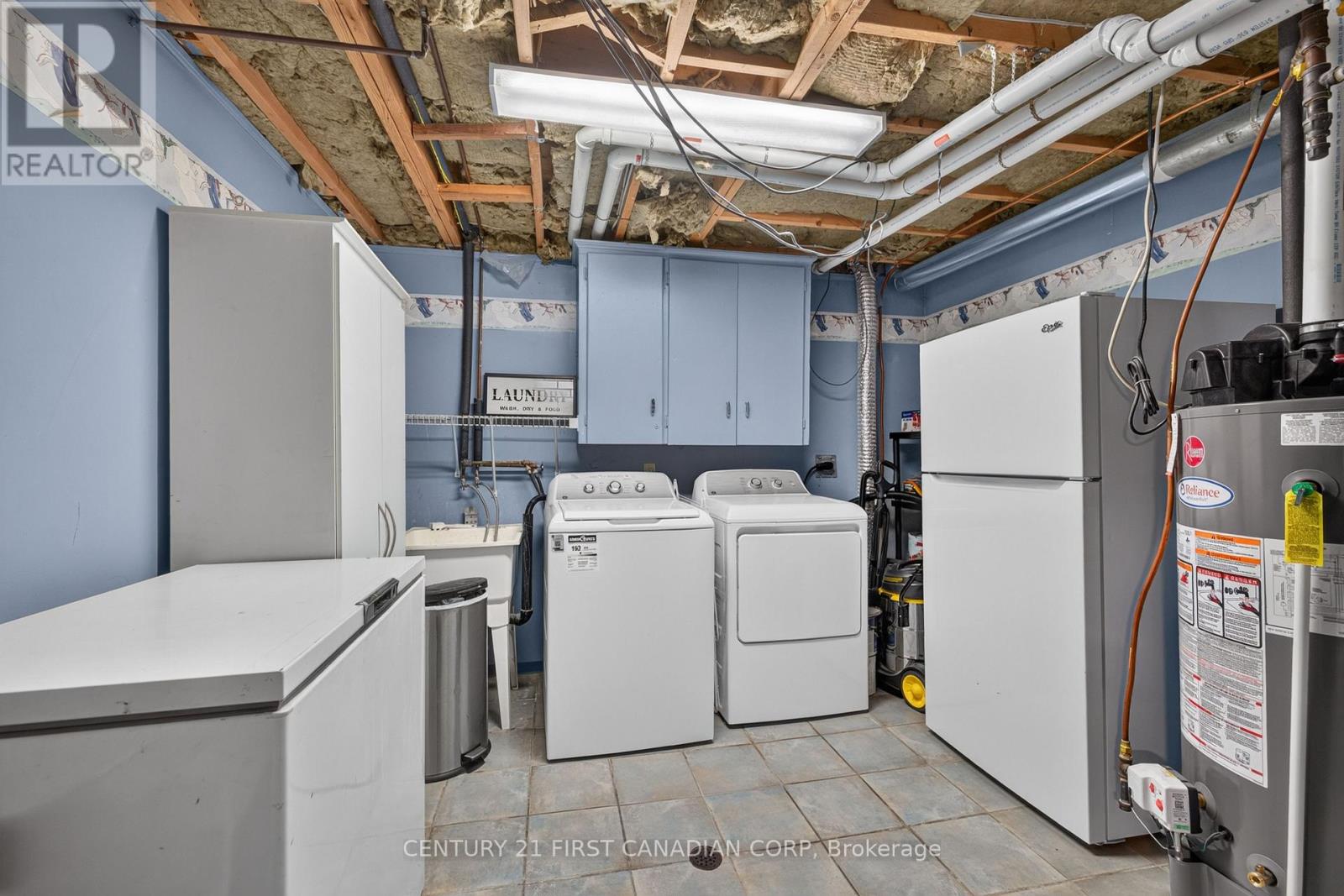 33 OLDEWOOD CRESCENT - 35