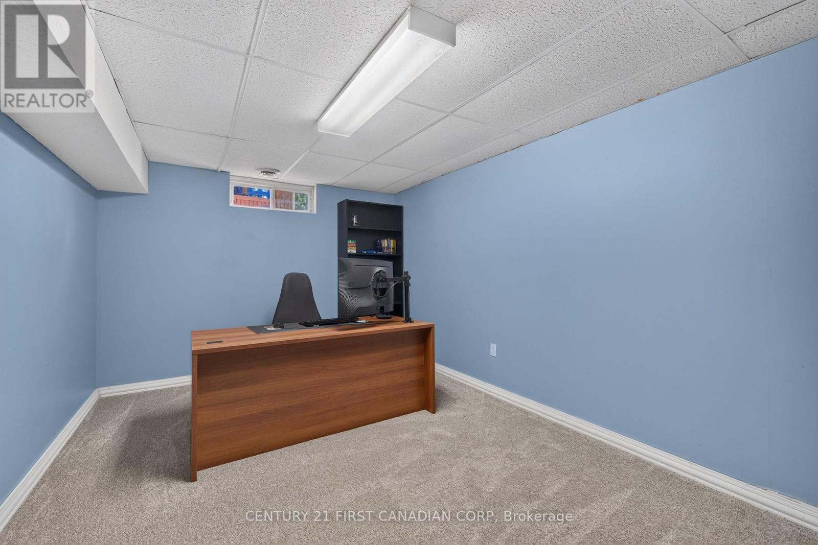 33 OLDEWOOD CRESCENT - 32