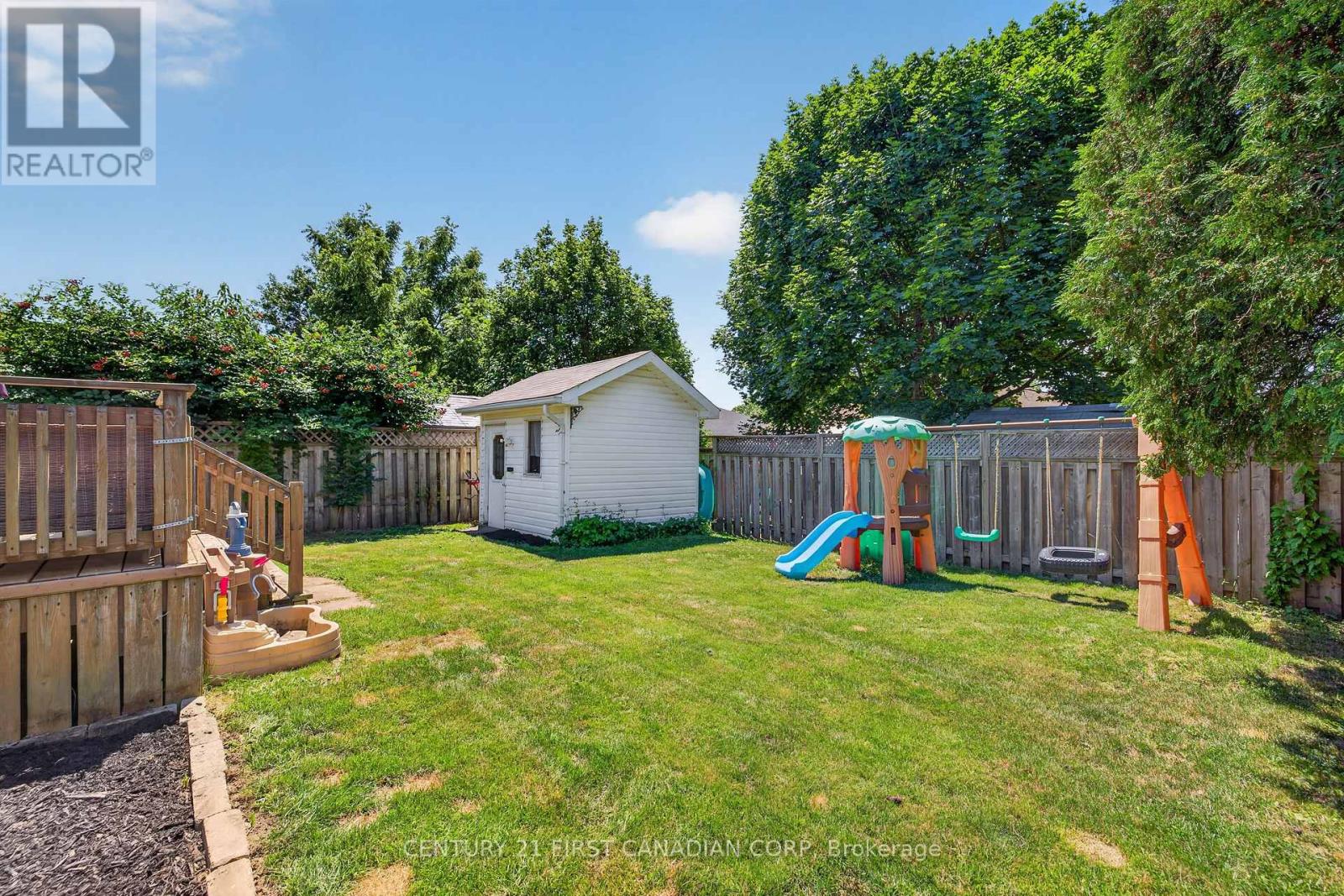 33 OLDEWOOD CRESCENT - 40