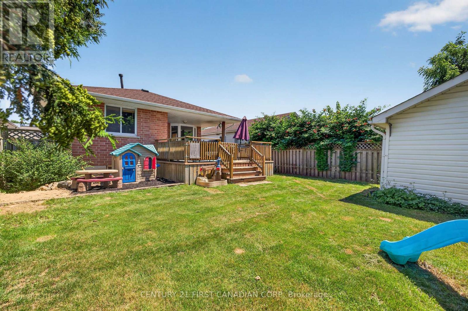 33 OLDEWOOD CRESCENT - 39