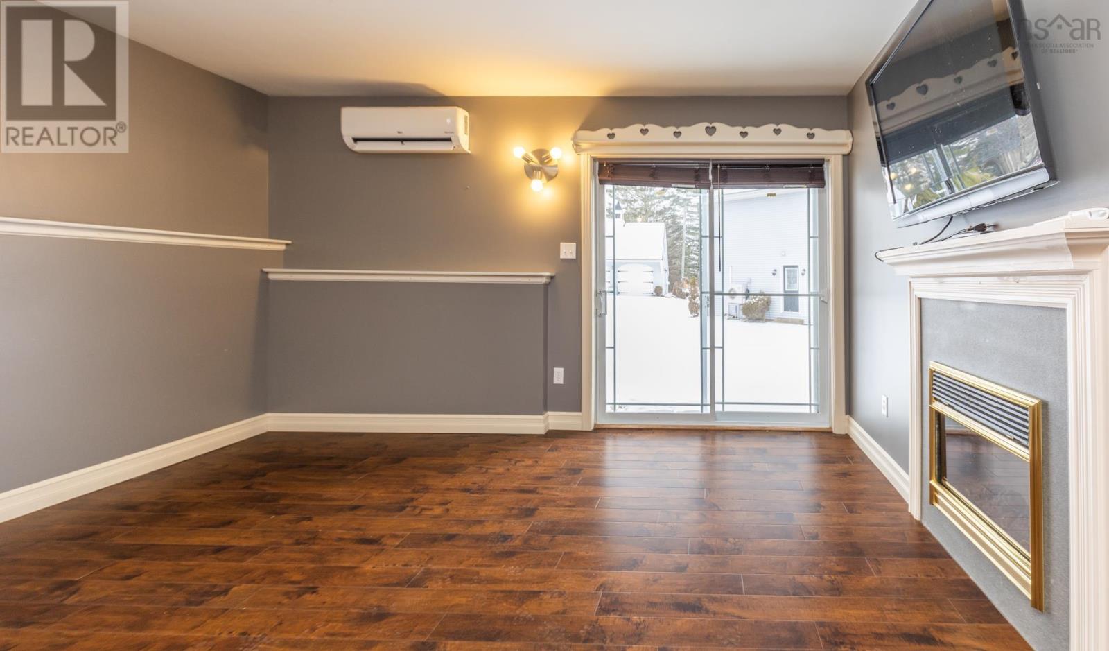 6 Placid Court - 28