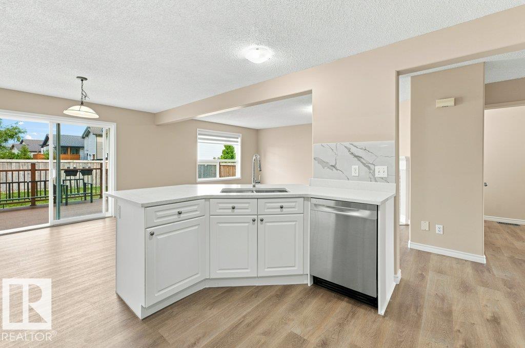 2811 33 ST NW - 15