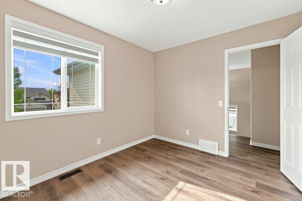 2811 33 ST NW - 28