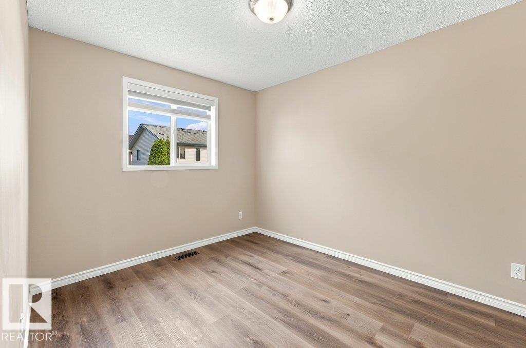 2811 33 ST NW - 32