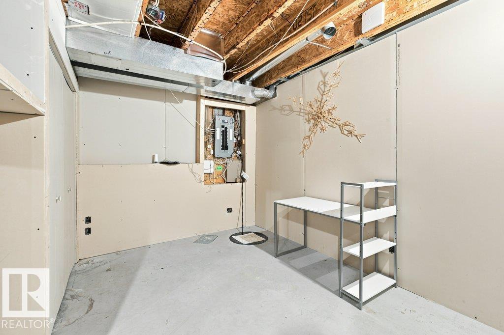 2811 33 ST NW - 36
