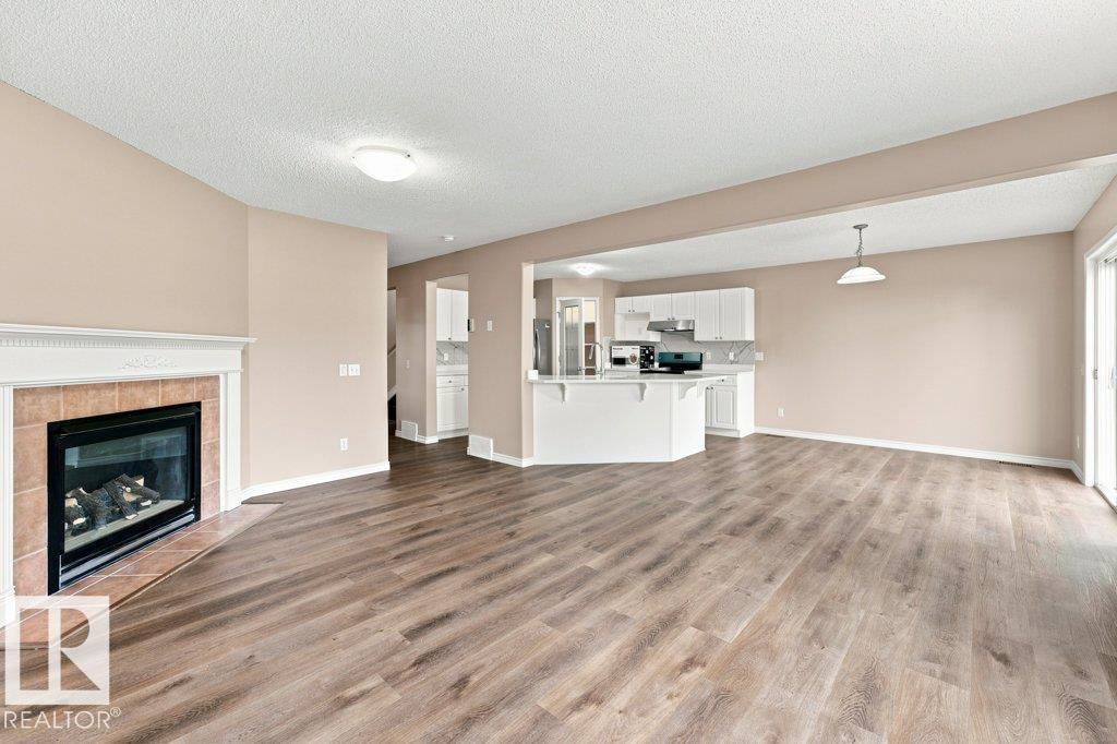 2811 33 ST NW - 9