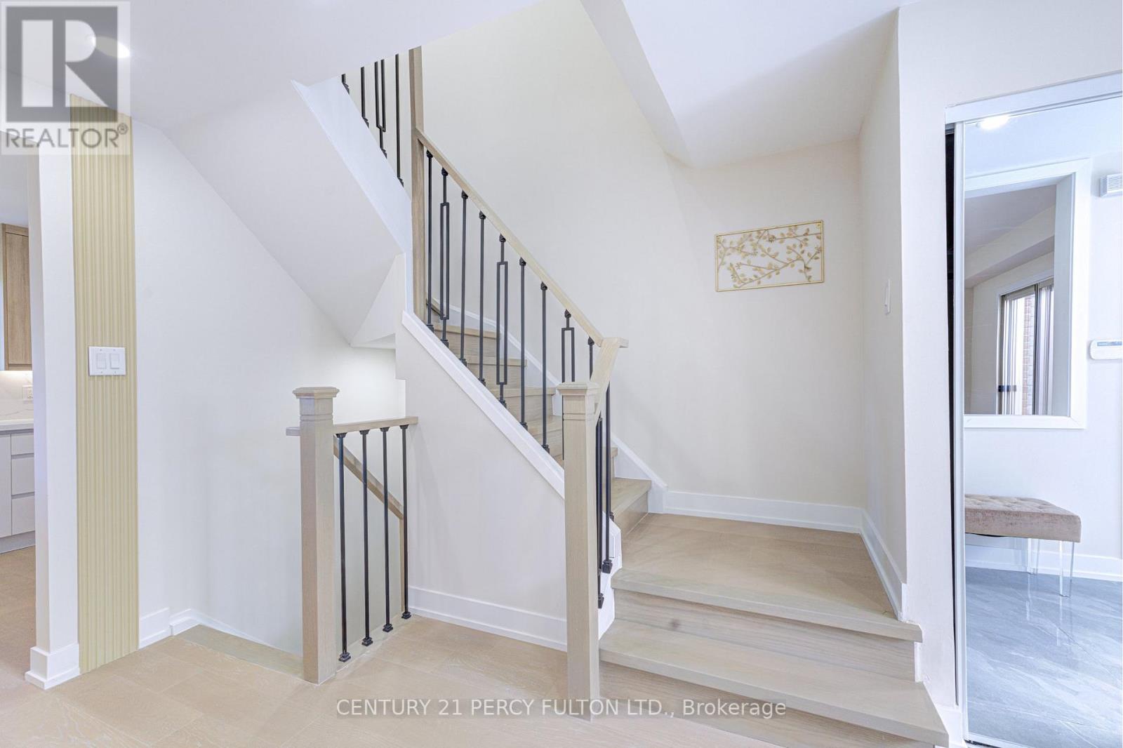1611 GETA CIRCLE - Image 18