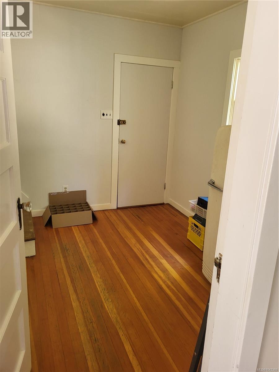 10511 Youbou Rd - 7