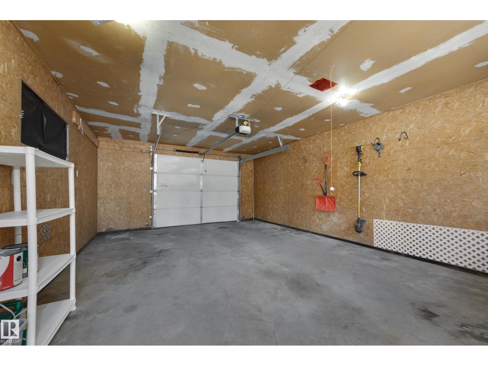 13112 90 ST NW - 52