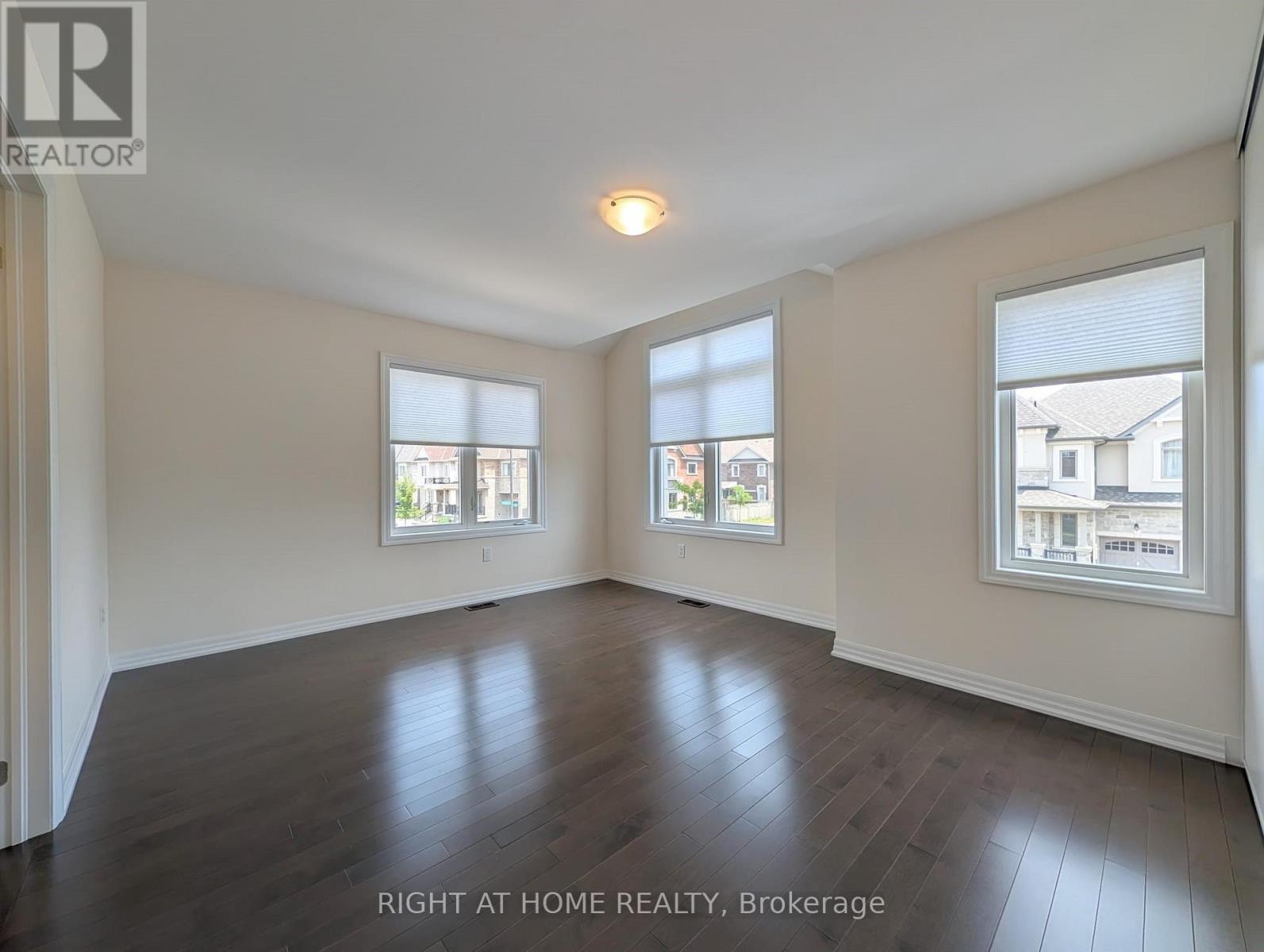 62 TITUS STREET - 27