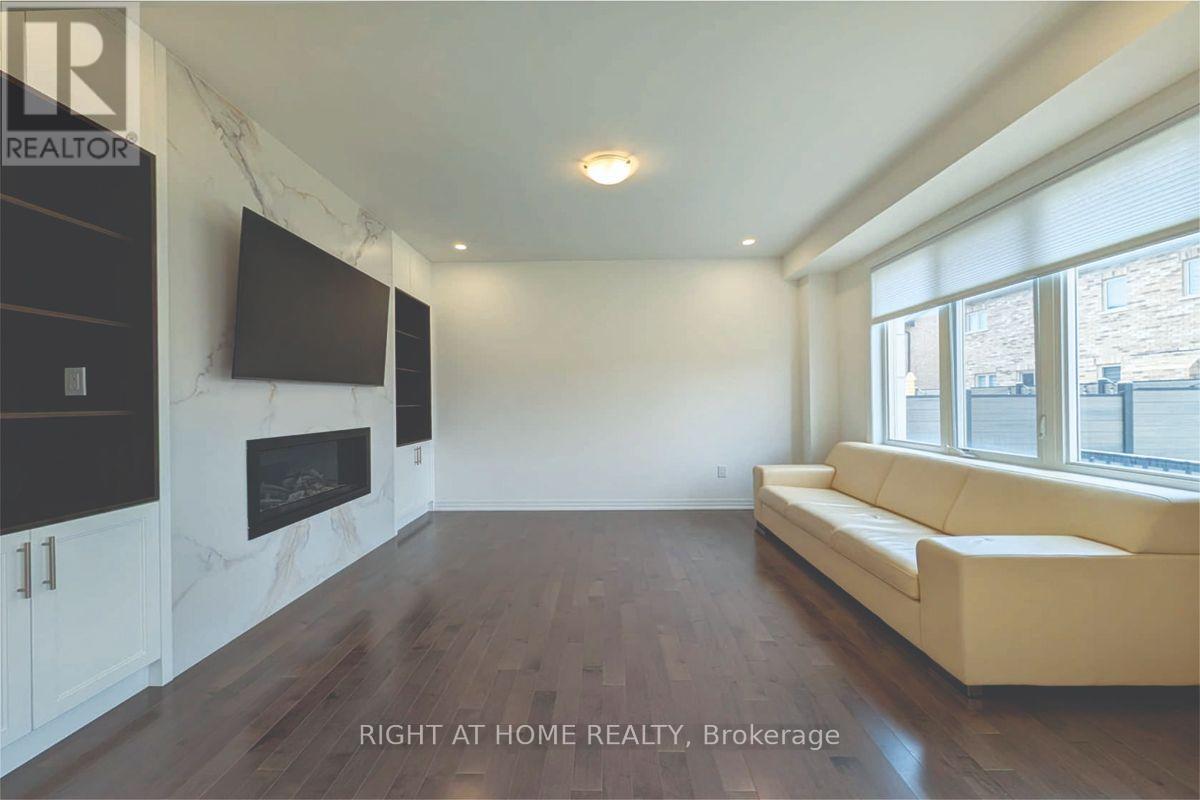62 TITUS STREET - 8