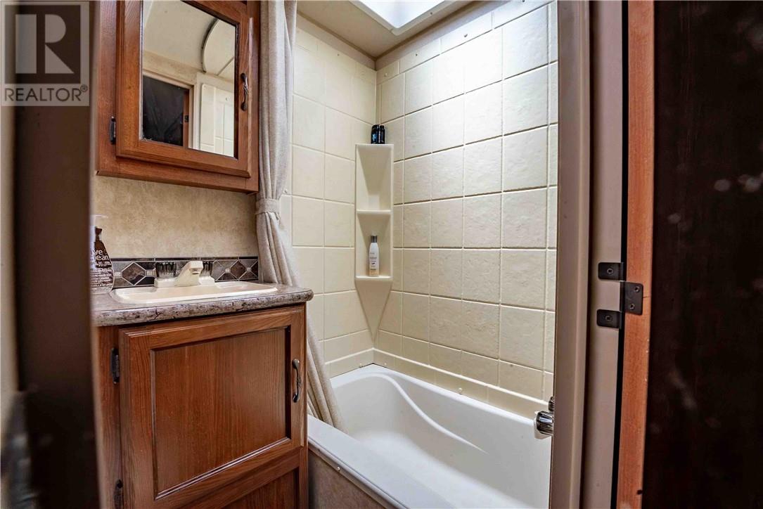 148 Dr Mclay Drive — photo 42
