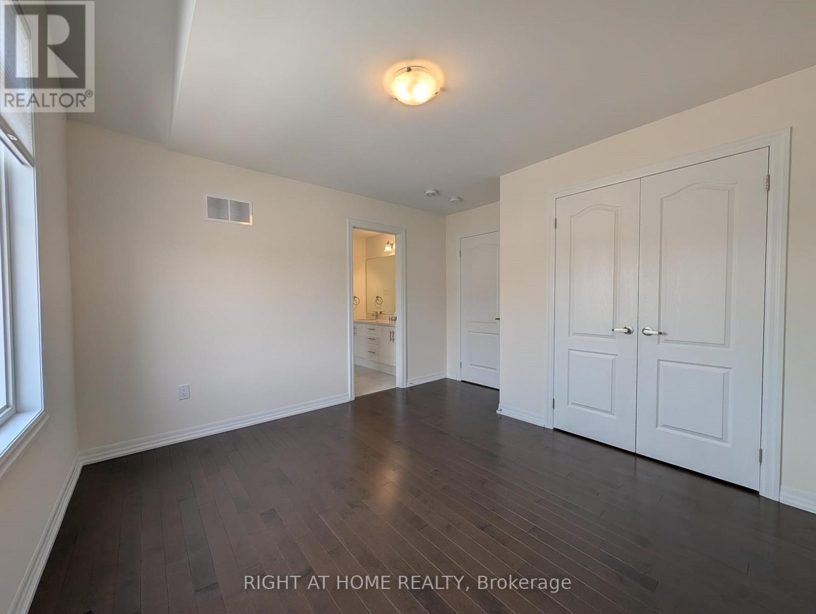 62 TITUS STREET - 25