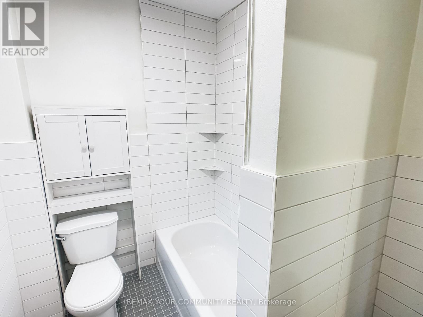 1623 KEELE STREET - 24