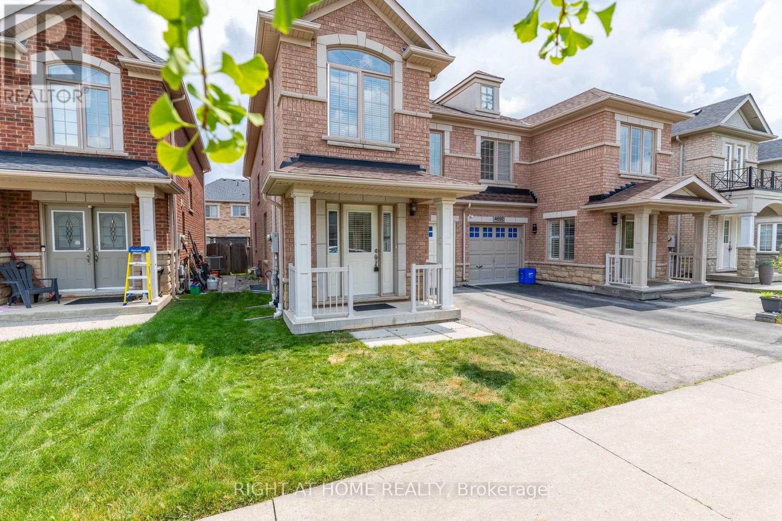 4694 THOMAS ALTON BOULEVARD - 2