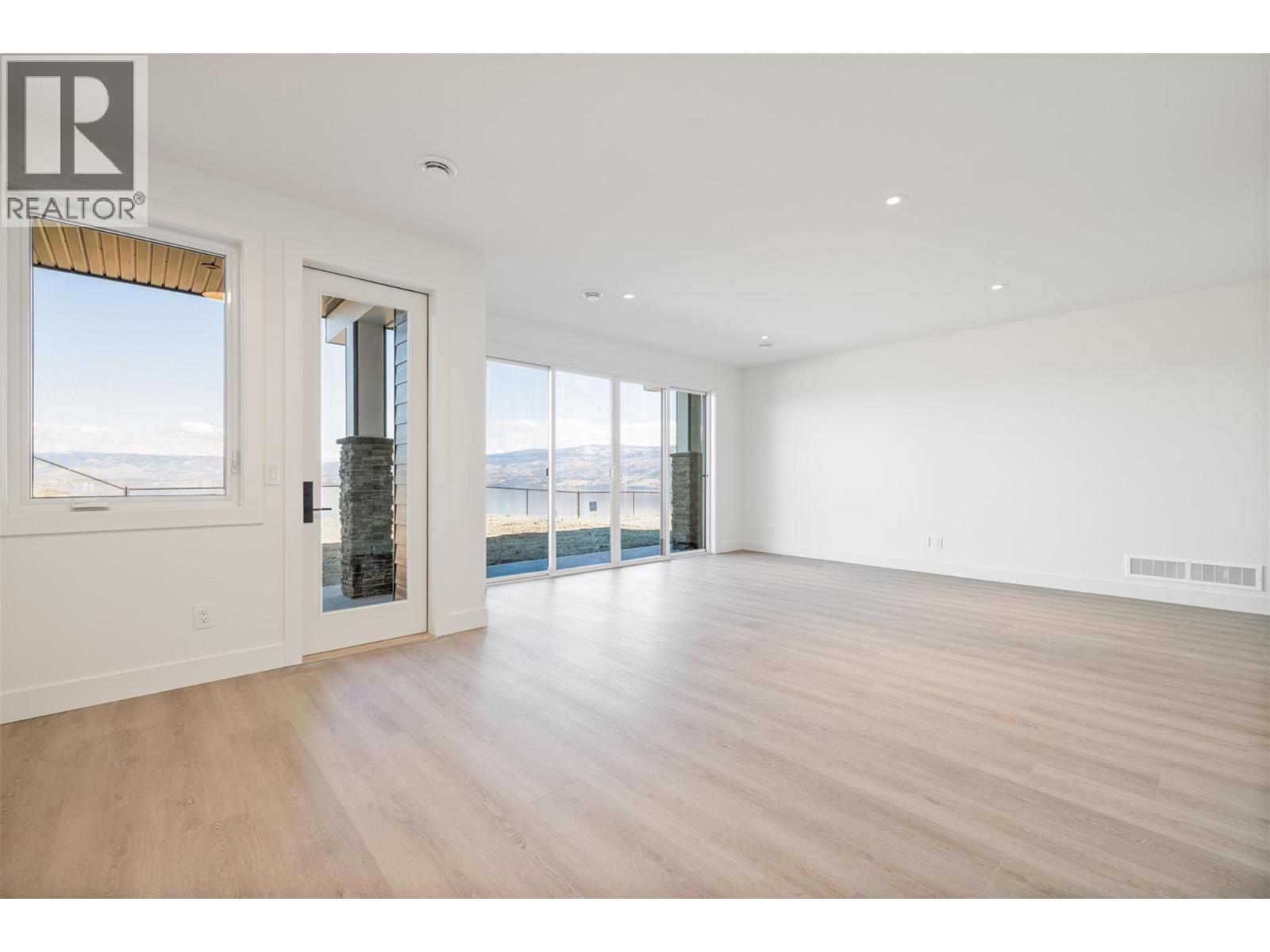 4107 Sunstone Street, West Kelowna