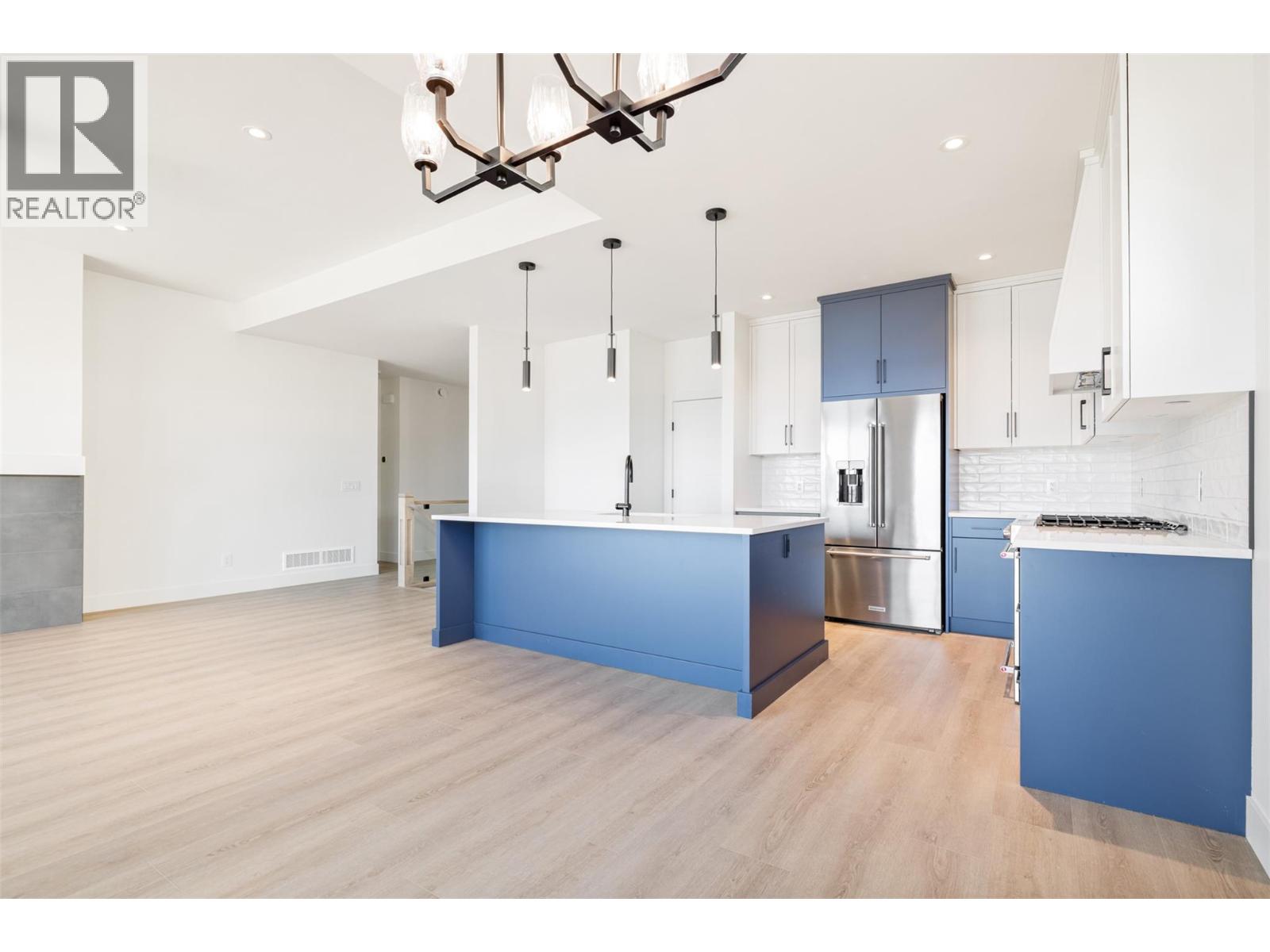 4107 Sunstone Street, West Kelowna