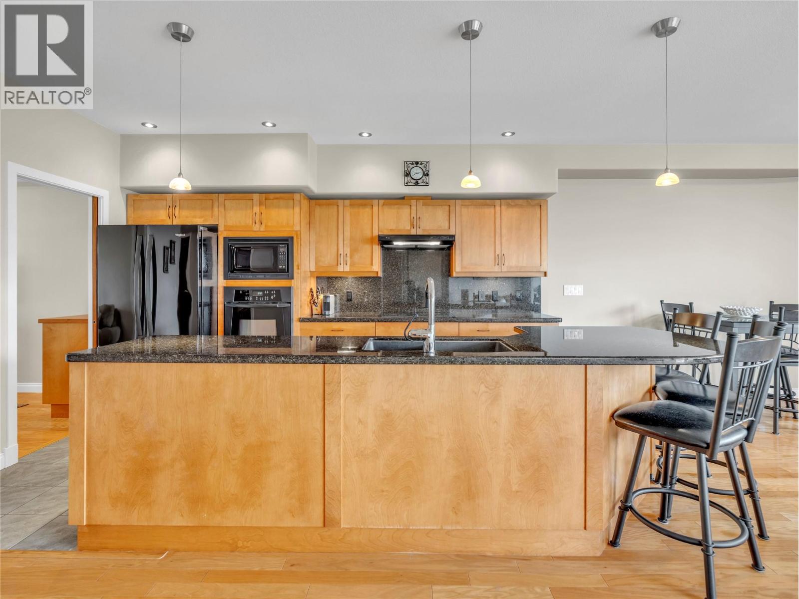 250 MARINA Way Unit# 603, Penticton