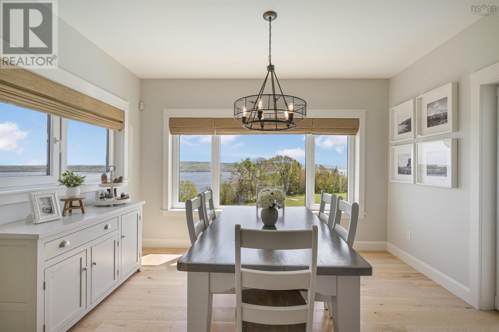 2000 Hillside Boularderie Road - 14