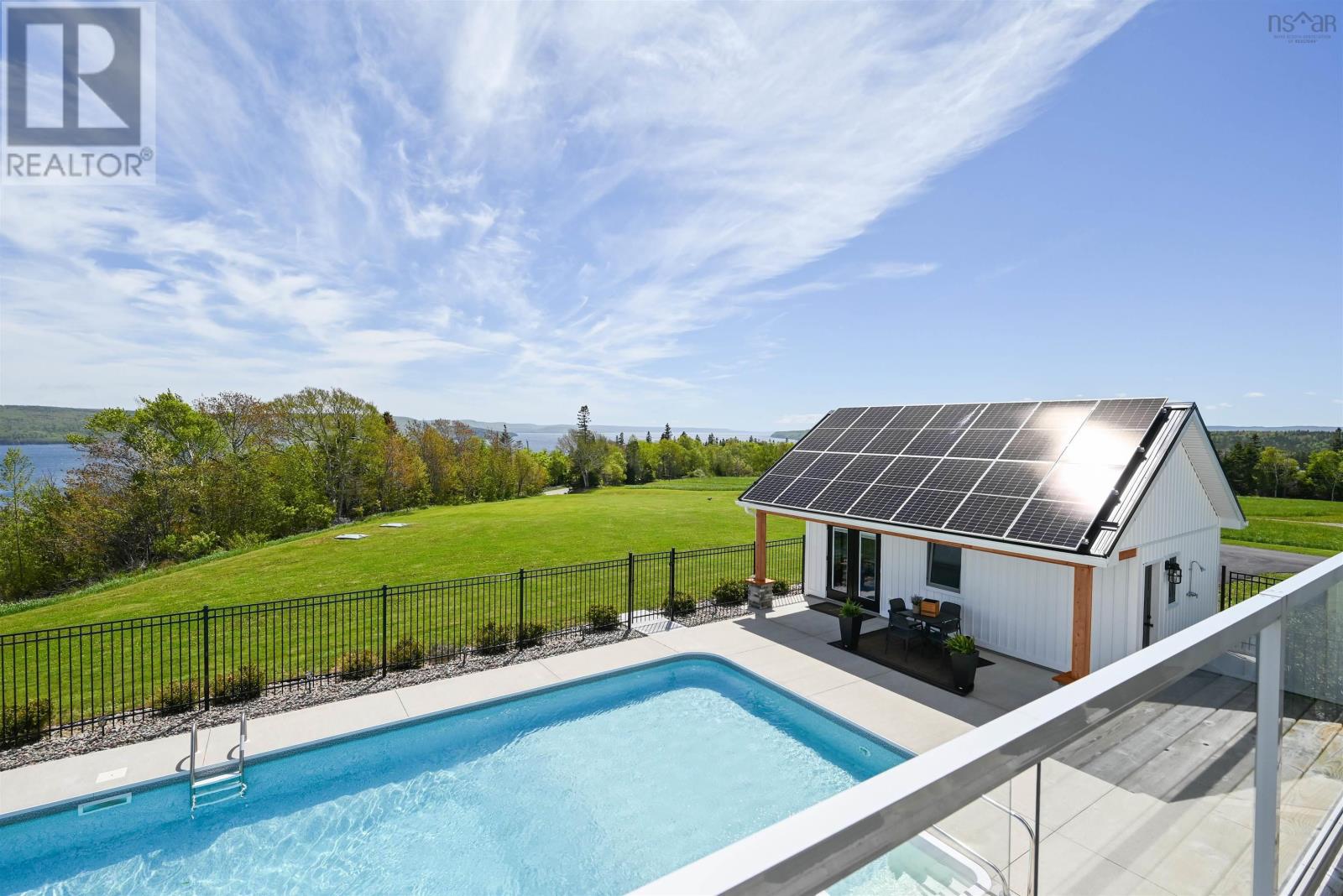 2000 Hillside Boularderie Road - 48