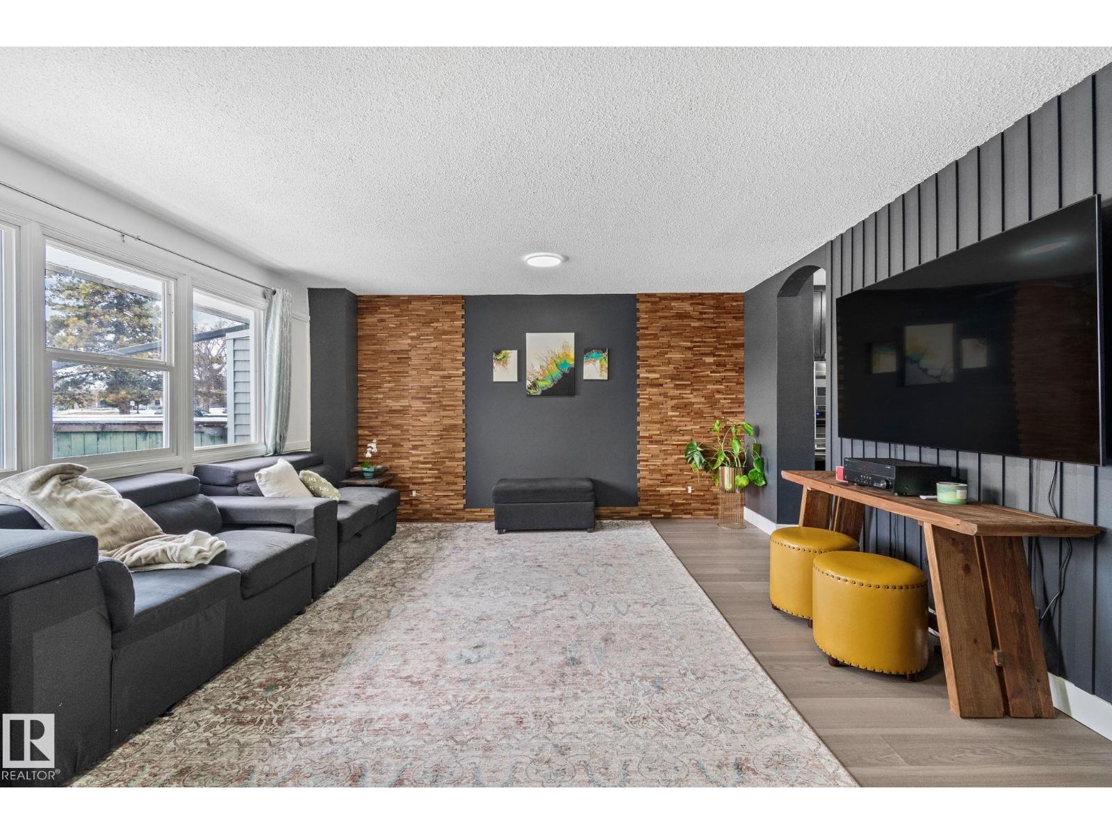 209 VILLAGE ON THE GREEN GR NW - 1