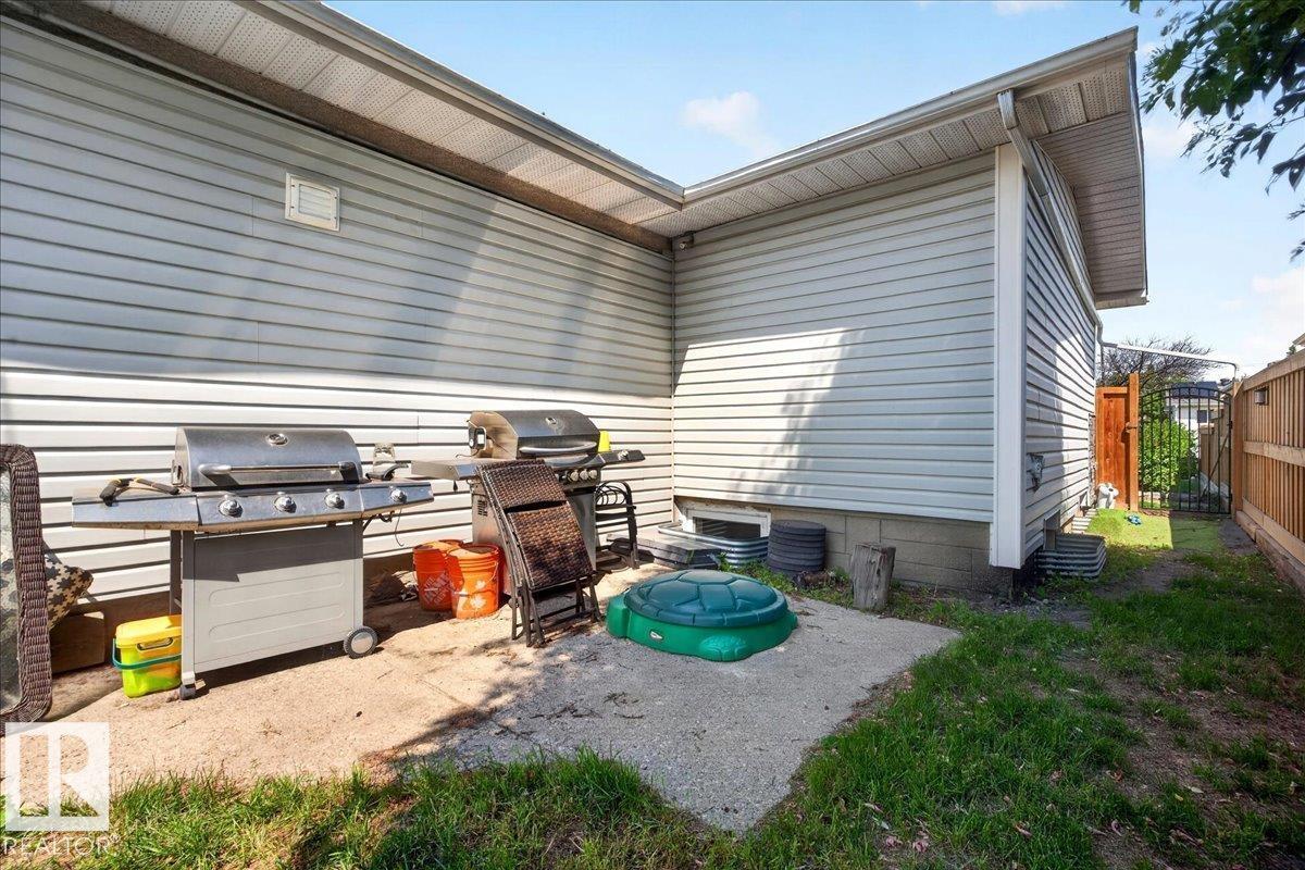 5211 94A AV NW - 54