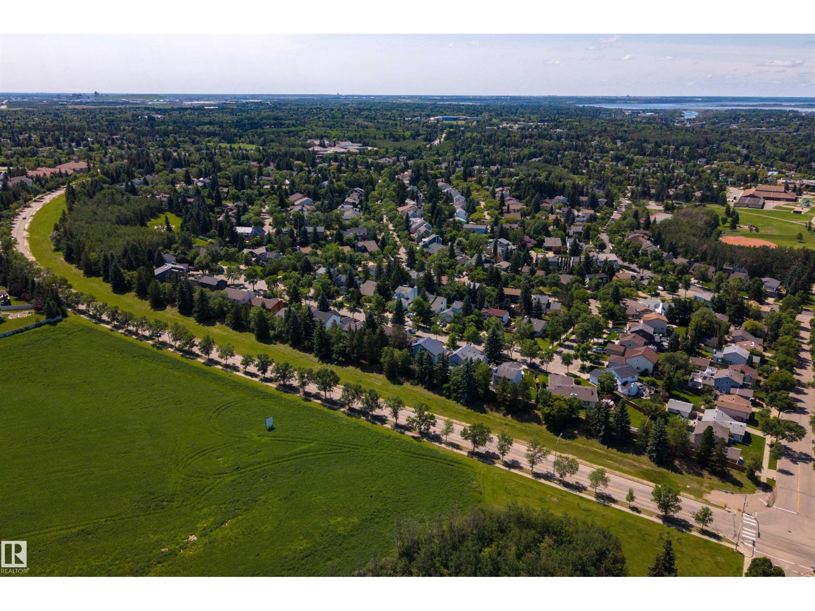 29 WELLAND CR - 44