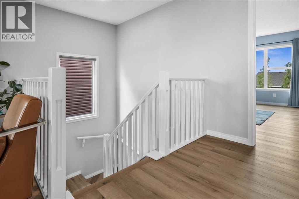 58 Crestbrook Drive SW - 19