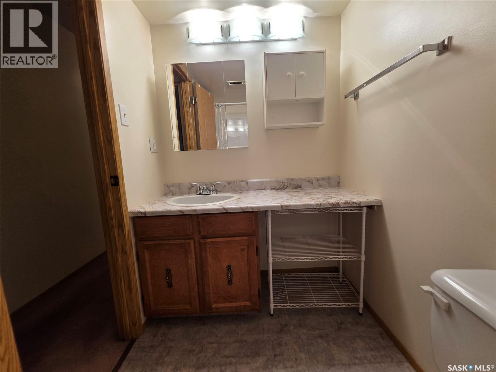 #108C 1350 Gordon ROAD - 13