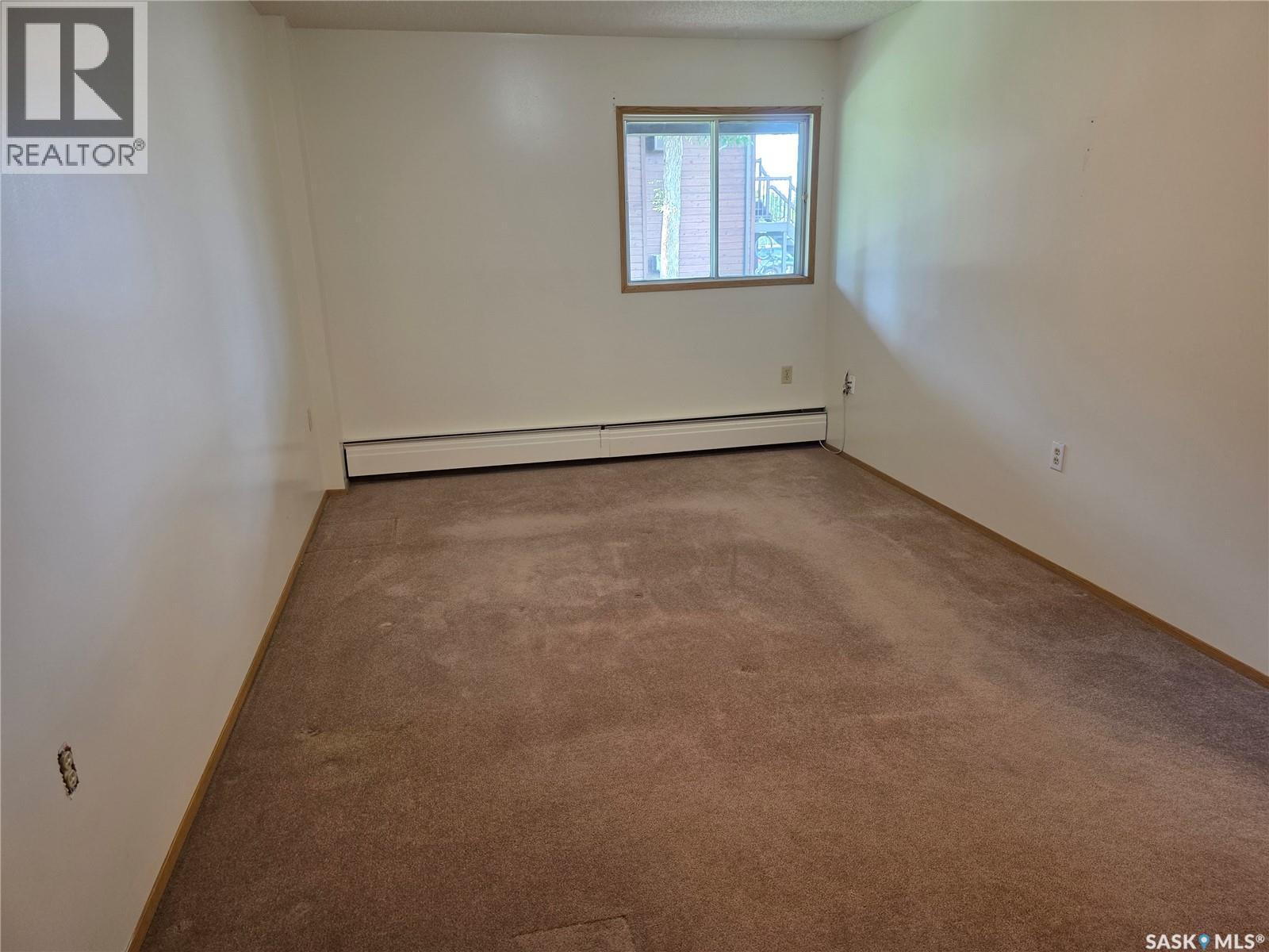 #108C 1350 Gordon ROAD - 14