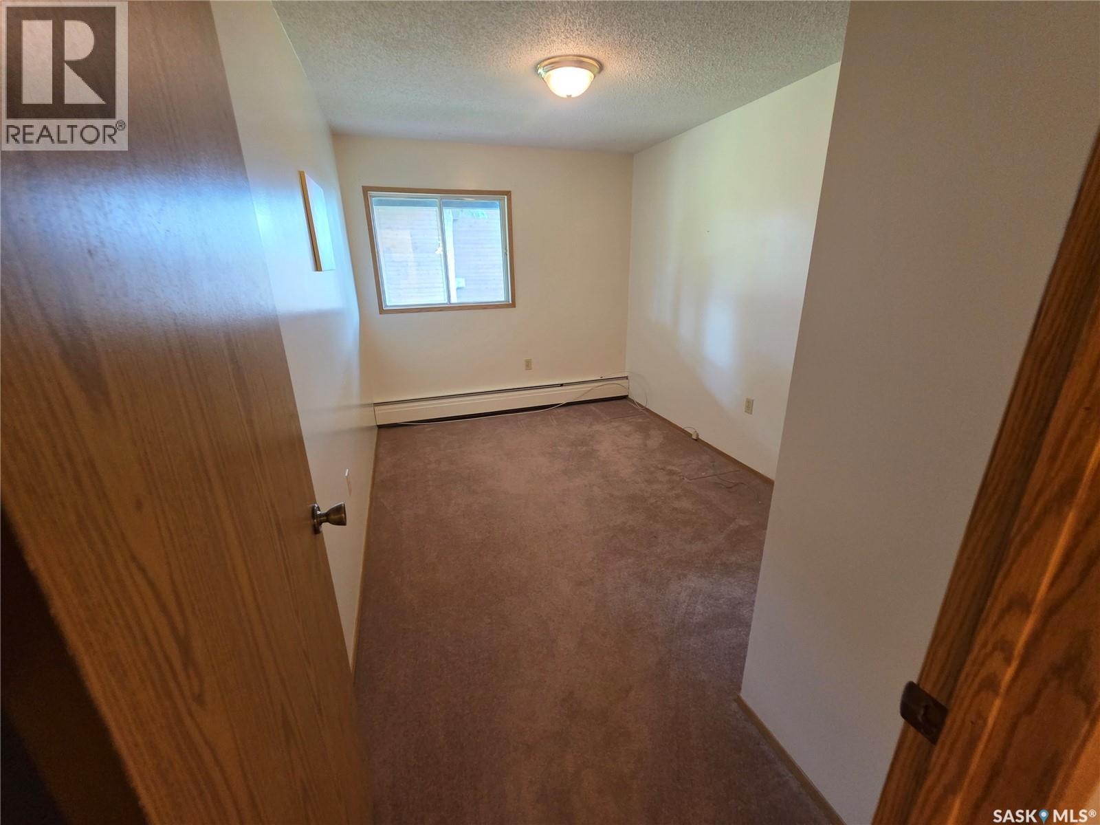 #108C 1350 Gordon ROAD - 17