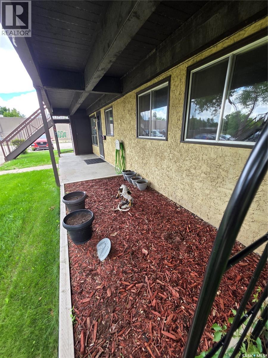 #108C 1350 Gordon ROAD - 22