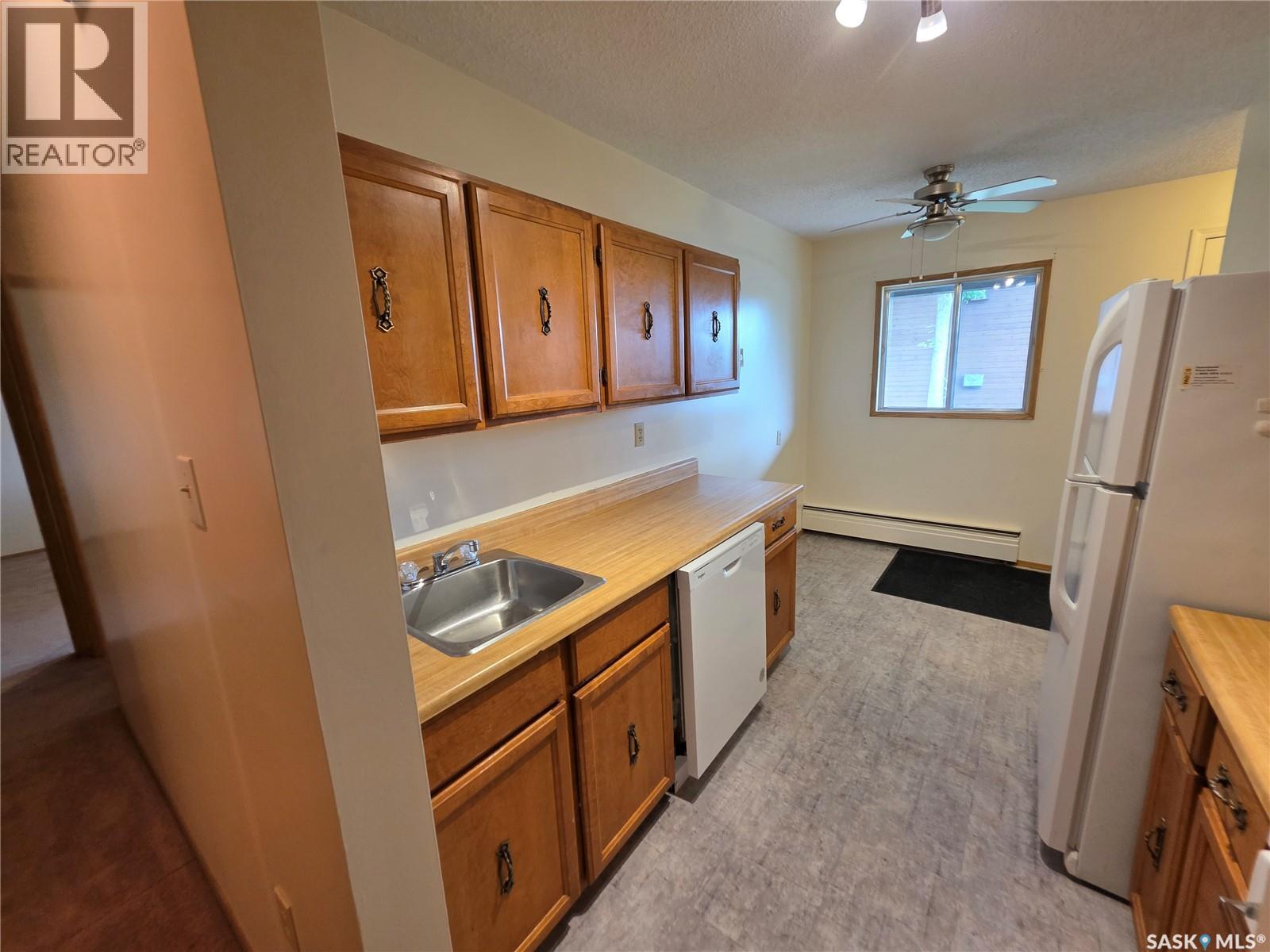 #108C 1350 Gordon ROAD - 3
