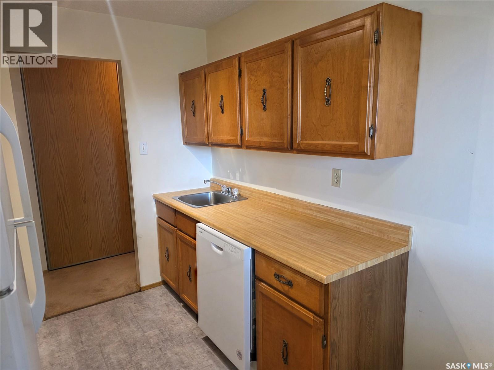 #108C 1350 Gordon ROAD - 7