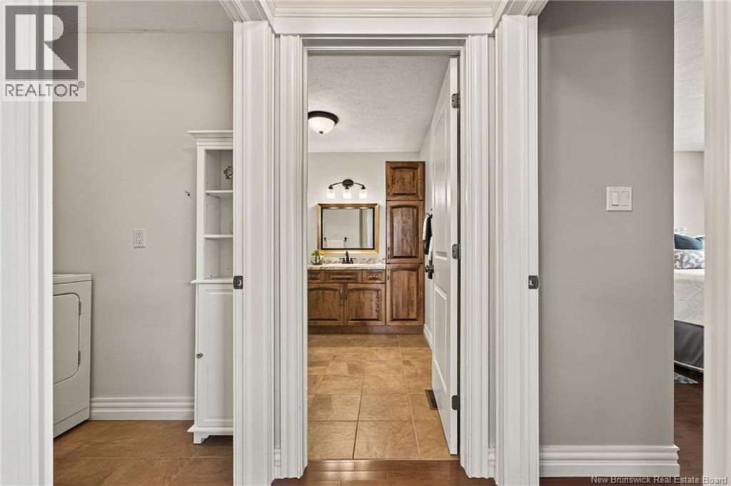 20 Thornhill Crescent - 20