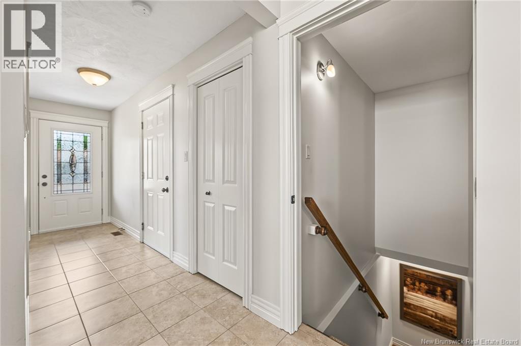 20 Thornhill Crescent - 26