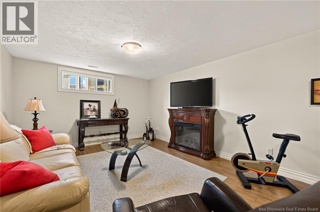 20 Thornhill Crescent - 29