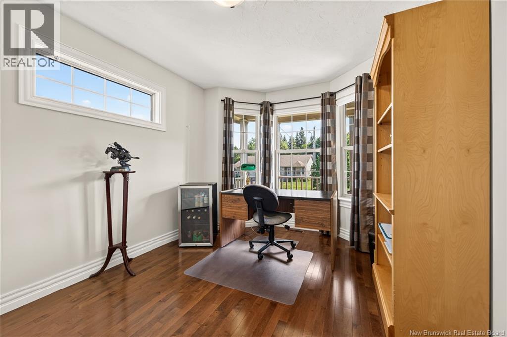 20 Thornhill Crescent - 4