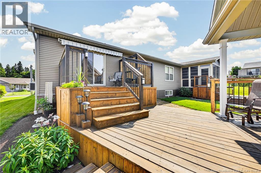 20 Thornhill Crescent - 50