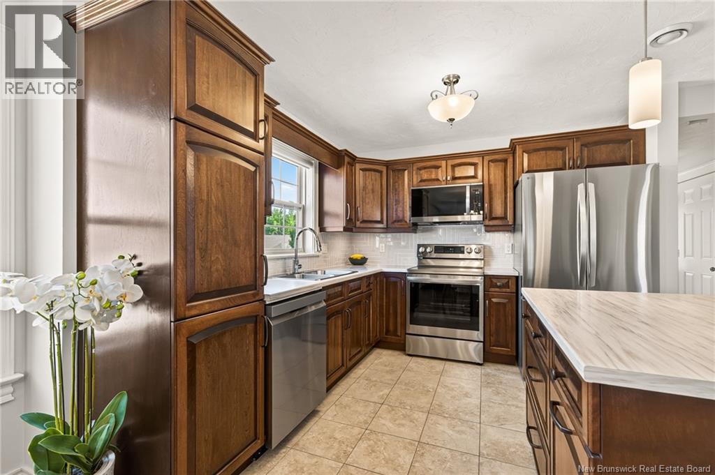 20 Thornhill Crescent - 8