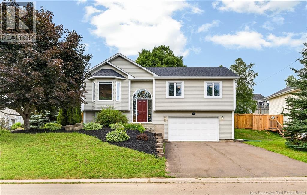 32 du Ruisseau Street - 1