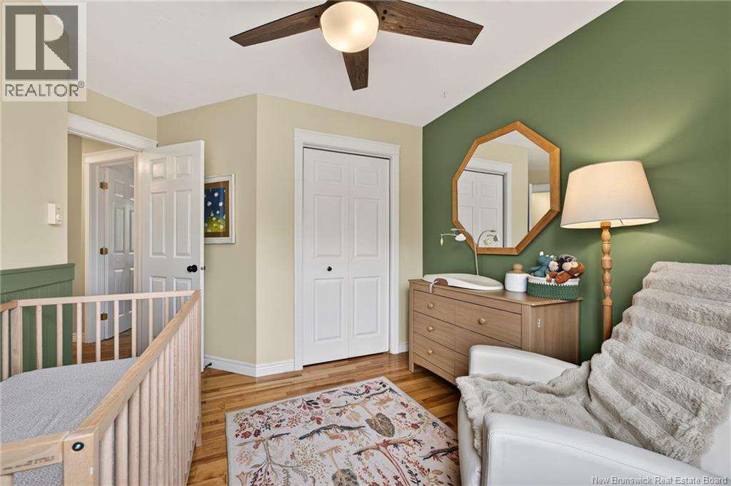 32 du Ruisseau Street - 24