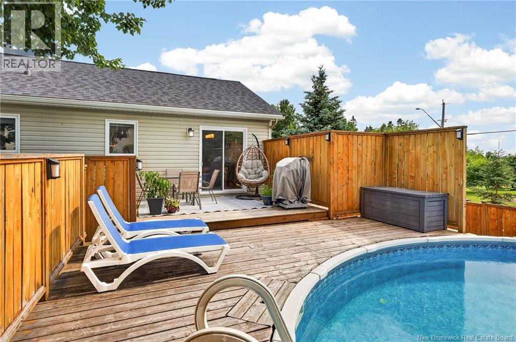32 du Ruisseau Street - 37