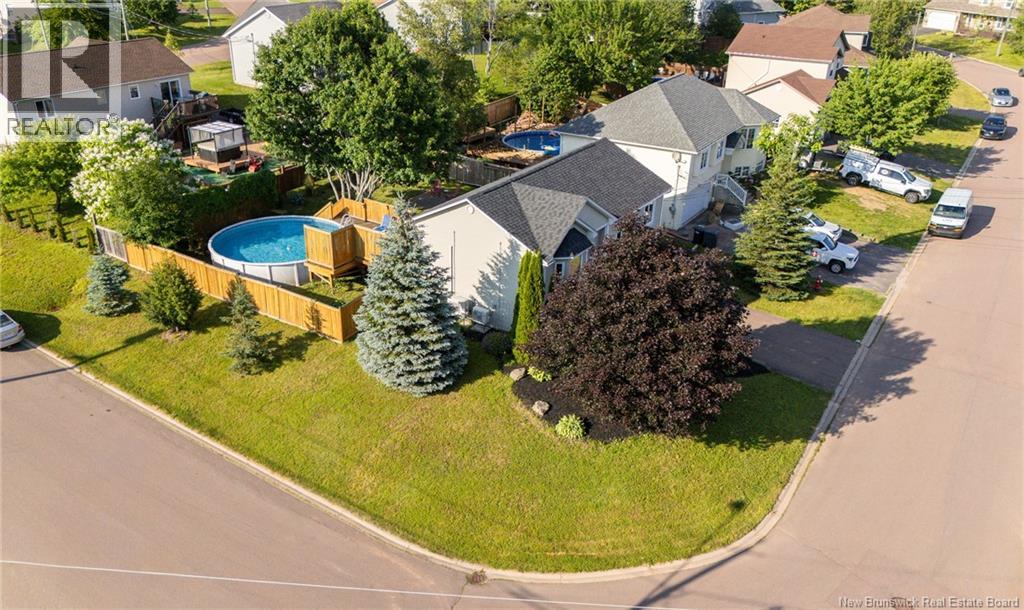 32 du Ruisseau Street - 46