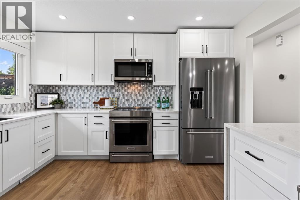 Gleaming SS appliances